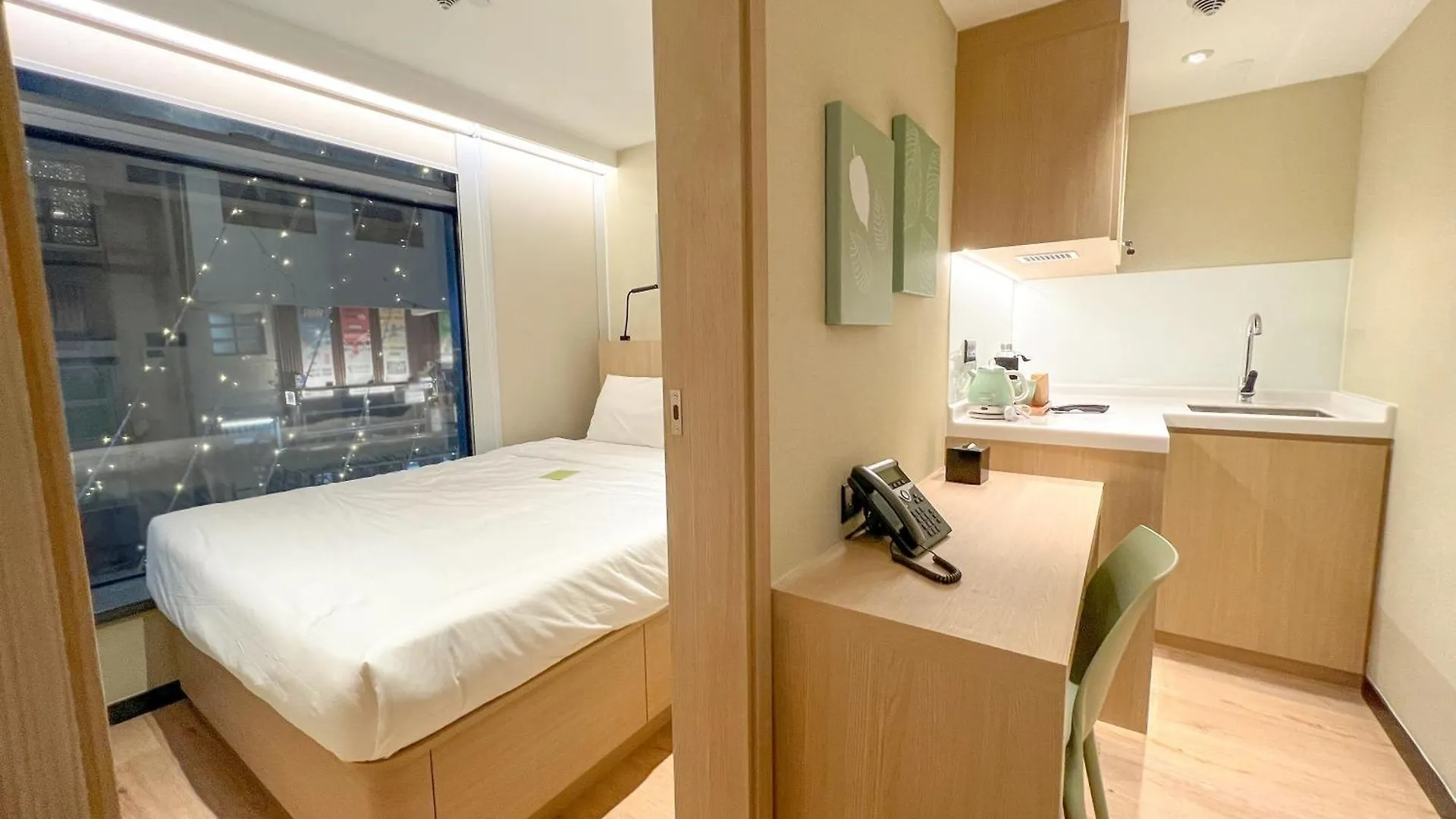 Urbanwood Ap Lei Chau Otel Hong Kong 4*,