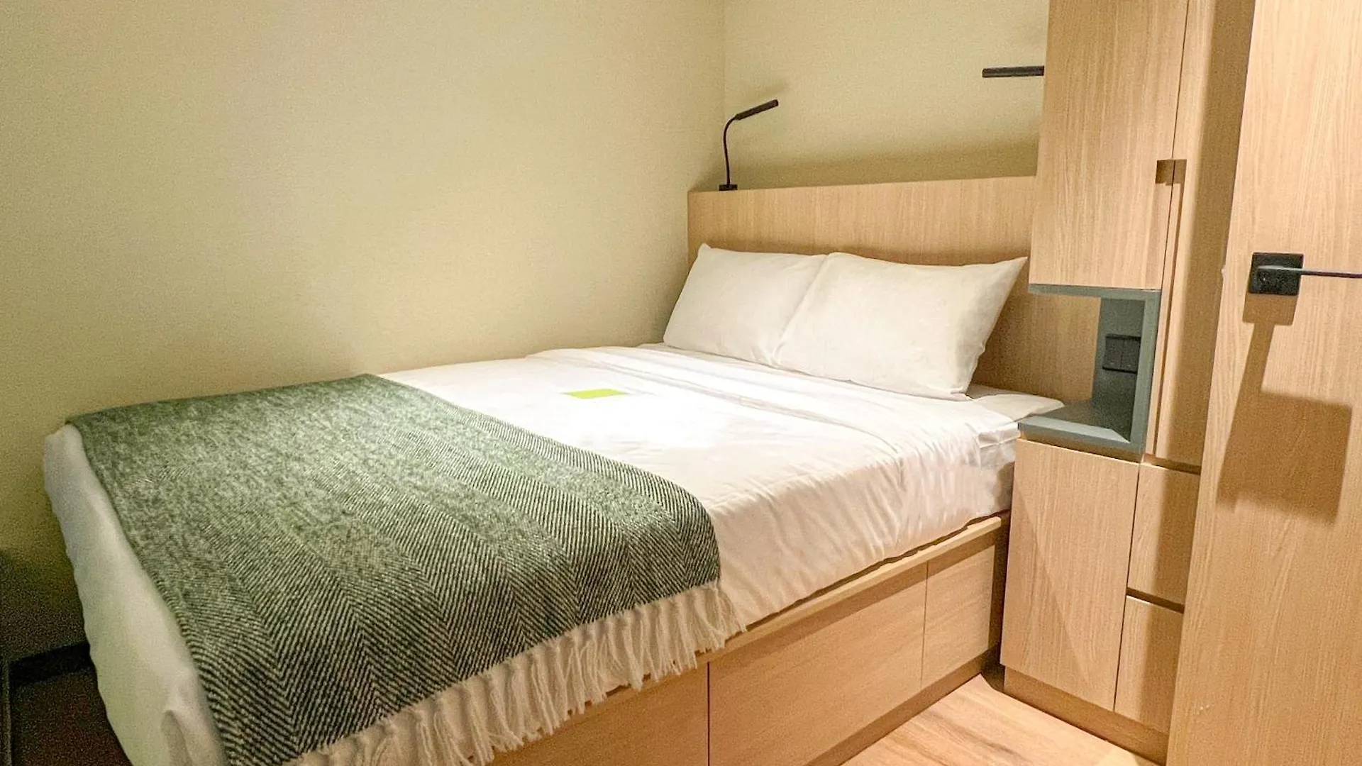 Urbanwood Ap Lei Chau Otel Hong Kong 4*,  Çin